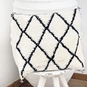 Marokkaans Beni Ouarain Kussen - Ambachtelijk Wol & Katoen - Trendy Interieur Accessoires